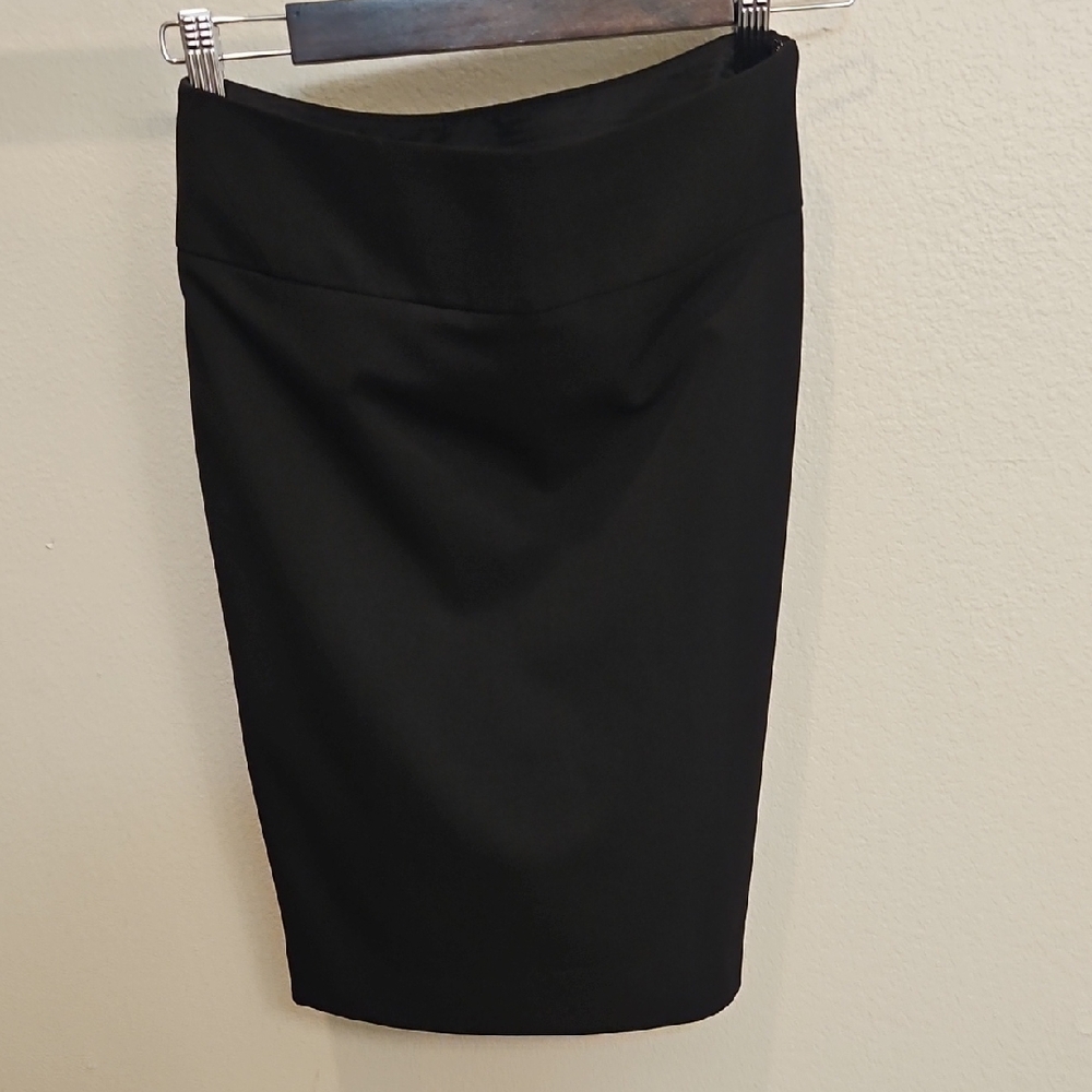 The Limited Classic Black Pencil Skirt